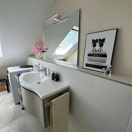 Harmony Heights In Apartment *